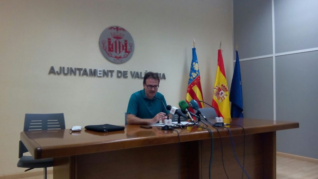 Imagen de Giuseppe Grezzi en rueda de prensa
