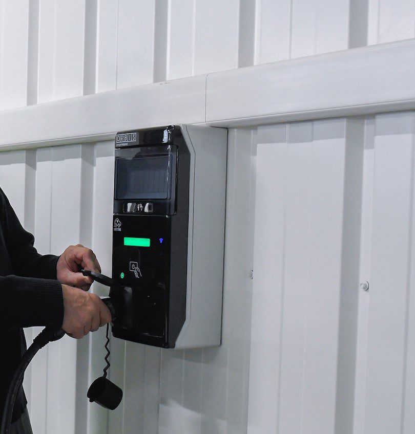 Imagen recarga cargador eléctrico